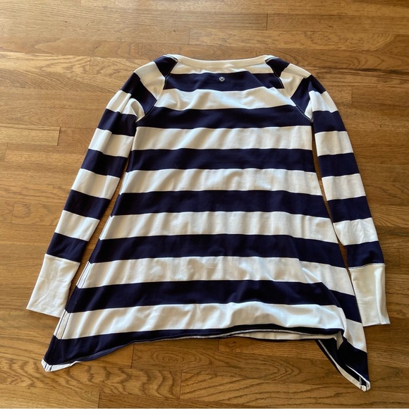 Womens navy white lululemon rehearsal long sleeve size 10 - Picture 3 of 6